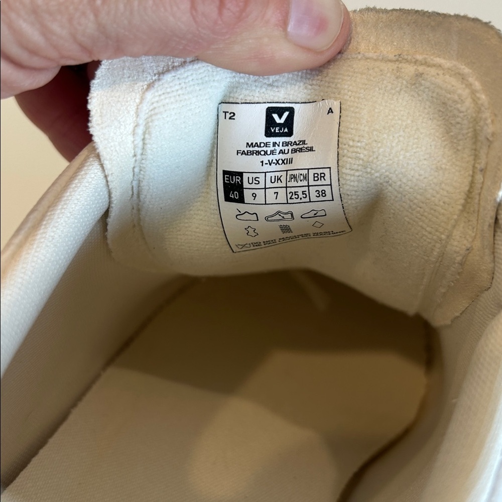 Veja Recife Leather White Platine Sneaker Size 9US/40EUR - Picture 11 of 14